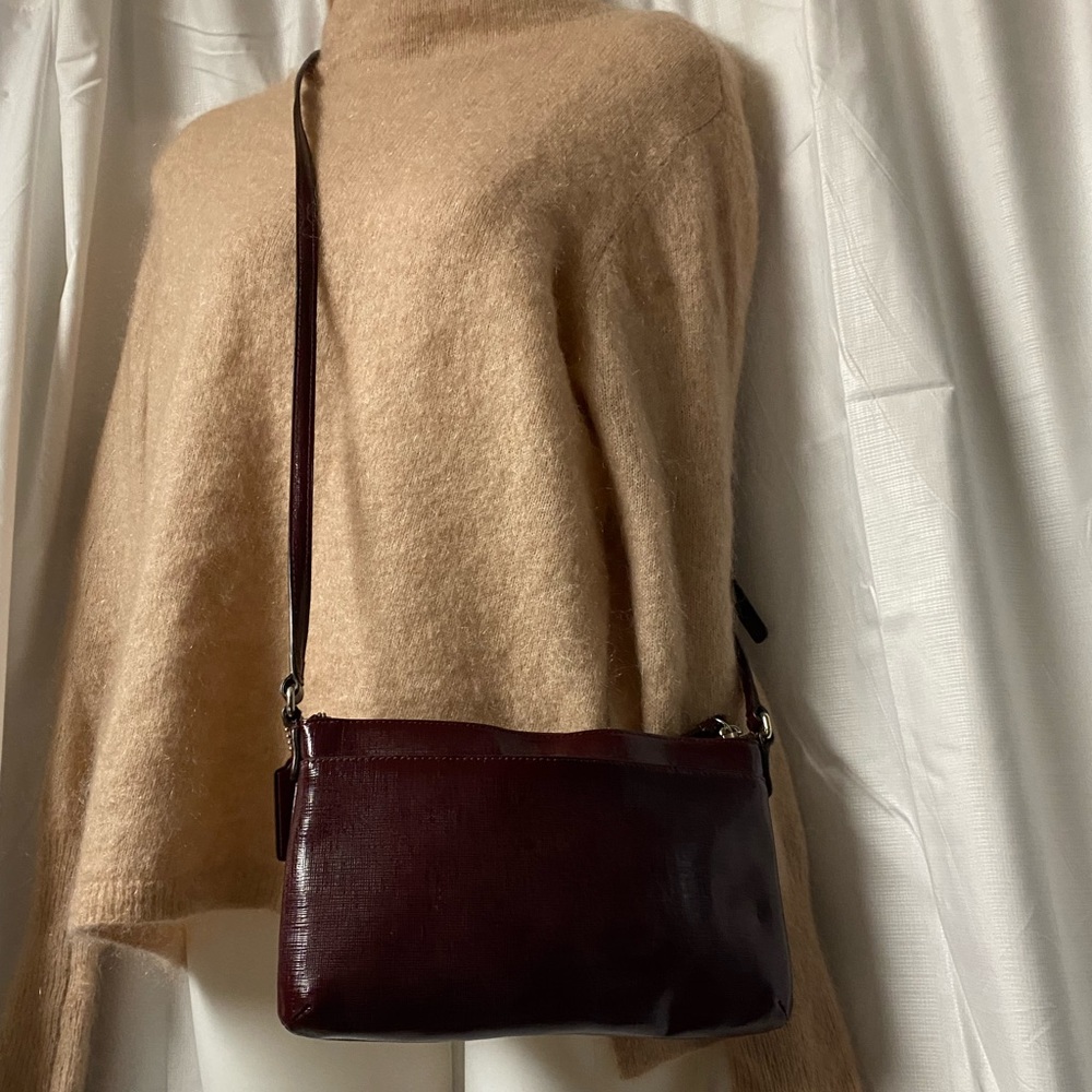 Coach F52225 Darcy Paten Leather Paw ribbon swingback shoulder bag